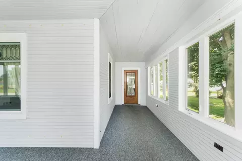 Exterior - 320 Walnut St, Minonk, IL 61760 photo 5 of 8