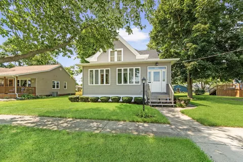 Exterior - 320 Walnut St, Minonk, IL 61760 photo 8 of 8