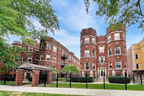 1340 W Greenleaf Ave #3G, Chicago, IL 60626