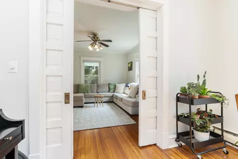 Entry Way - 301 Vale St, Bloomington, IL 61701 photo 4 of 5
