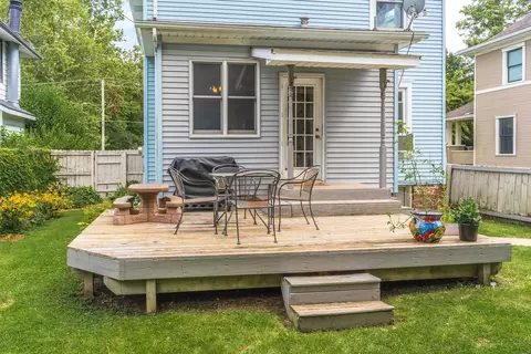 Exterior - 301 Vale St, Bloomington, IL 61701 photo 10 of 12