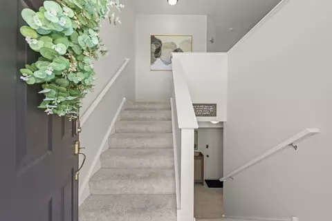Entry Way - 274 Comstock Dr, Elgin, IL 60124 photo 1 of 1