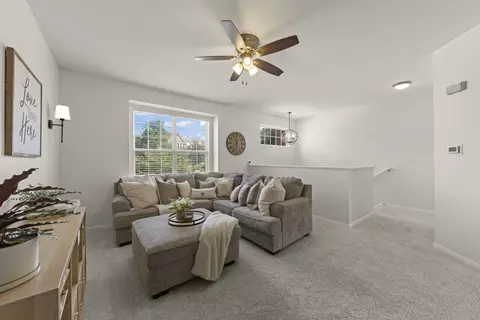 Other - 274 Comstock Dr, Elgin, IL 60124 photo 2 of 6
