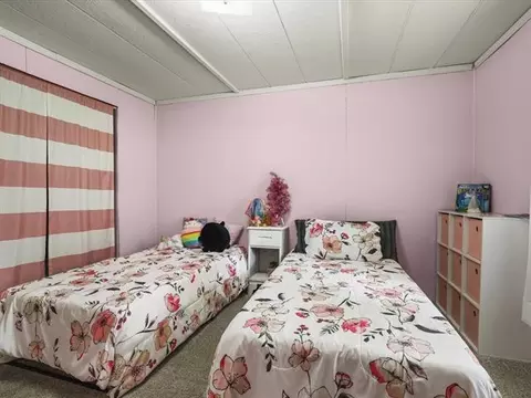 Bedroom - 1905 S Walnut Rd, Freeport, IL 61032 photo 3 of 4