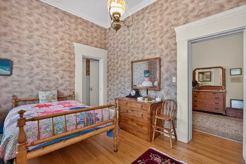 Bedroom - 1333 Ottawa Ave, Ottawa, IL 61350 photo 5 of 12