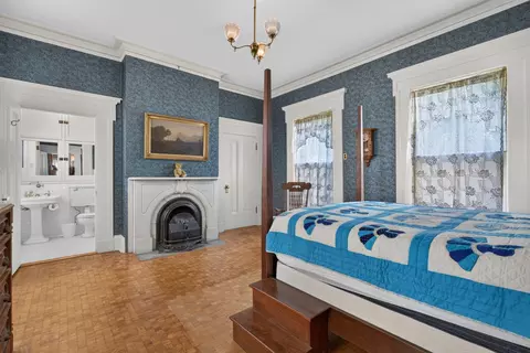 Bedroom - 1333 Ottawa Ave, Ottawa, IL 61350 photo 1 of 12