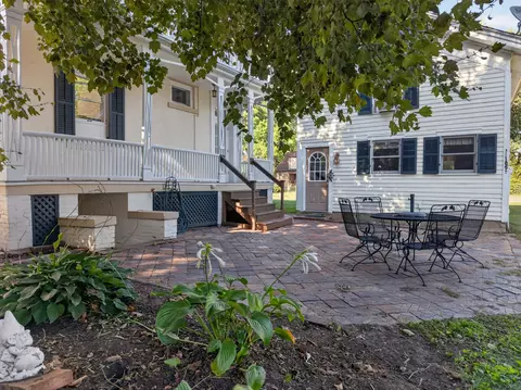 Exterior - 1333 Ottawa Ave, Ottawa, IL 61350 photo 9 of 15