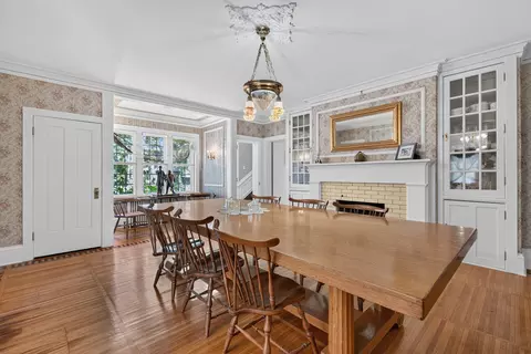 Dining - 1333 Ottawa Ave, Ottawa, IL 61350 photo 1 of 4