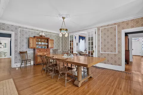 Dining - 1333 Ottawa Ave, Ottawa, IL 61350 photo 2 of 4