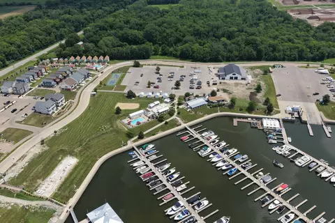 View/Area - 214 Great Loop Dr, Ottawa, IL 61350 photo 5 of 6