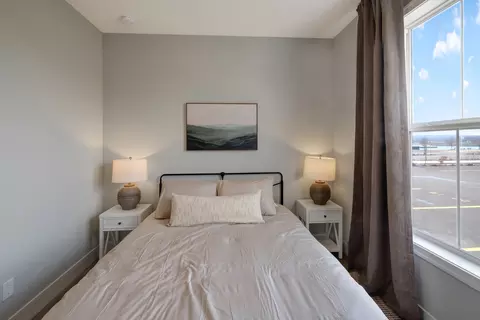 Bedroom - 214 Great Loop Dr, Ottawa, IL 61350 photo 2 of 3