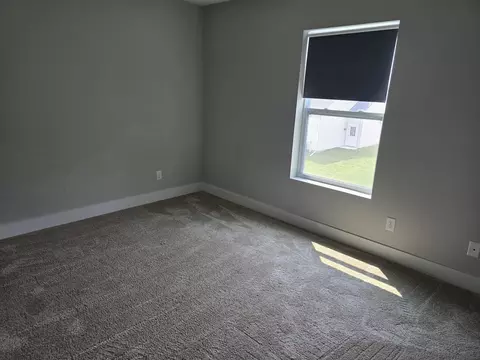 Bedroom - 600 17th Ave, Silvis, IL 61282 photo 4 of 4