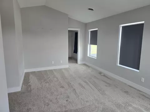 Bedroom - 600 17th Ave, Silvis, IL 61282 photo 2 of 4