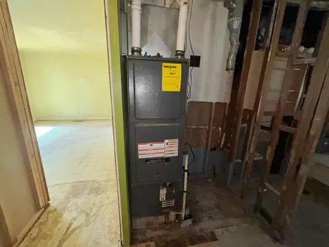 Entry Way - 2675 E Melbrook Dr, Kankakee, IL 60901 photo 1 of 1