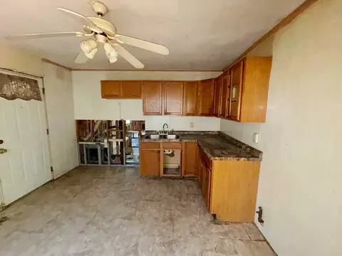 Kitchen - 2675 E Melbrook Dr, Kankakee, IL 60901 photo 4 of 4
