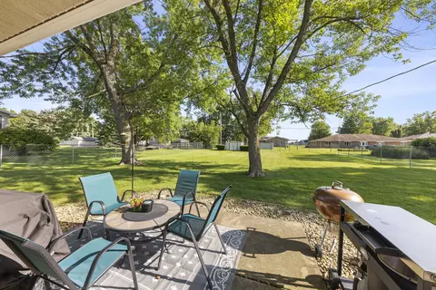 Exterior - 476 E 3rd St, Herscher, IL 60941 photo 3 of 9
