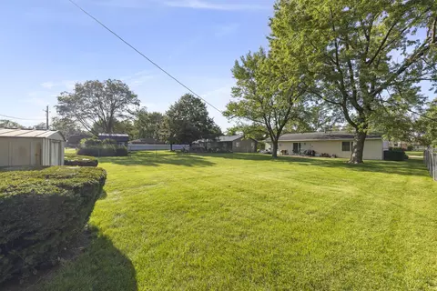 Exterior - 476 E 3rd St, Herscher, IL 60941 photo 6 of 9