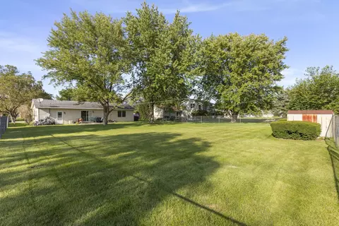 Exterior - 476 E 3rd St, Herscher, IL 60941 photo 5 of 9