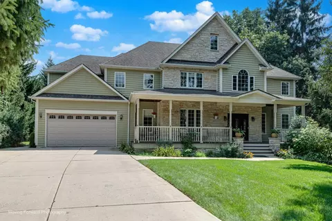 22 W155 2nd St, Glen Ellyn, IL 60137
