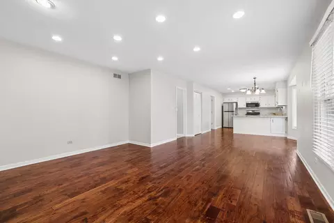 Living - 1803 Chestnut Hill Rd, Plainfield, IL 60586 photo 5 of 5