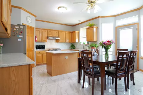 Kitchen - 2212 Caton Ridge Dr, Plainfield, IL 60586 photo 1 of 2