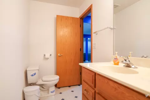 Bath - 2212 Caton Ridge Dr, Plainfield, IL 60586 photo 8 of 8
