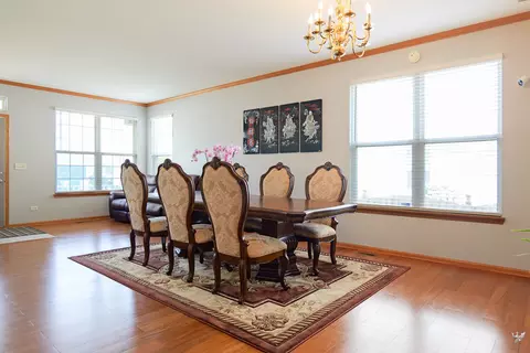 Dining - 2212 Caton Ridge Dr, Plainfield, IL 60586 photo 2 of 5