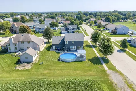 View/Area - 301 Arrowhead Dr, Minooka, IL 60447 photo 7 of 9