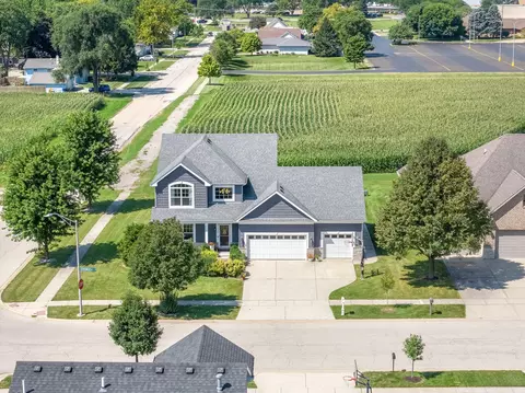 View/Area - 301 Arrowhead Dr, Minooka, IL 60447 photo 2 of 9