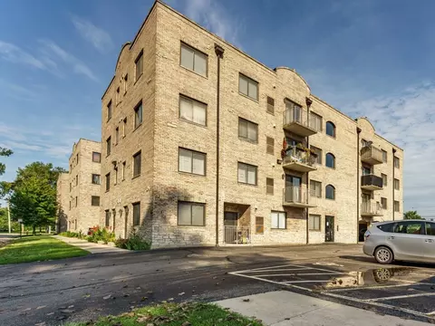 Exterior - 7316 40th St #4C, Lyons, IL 60534 photo 2 of 2
