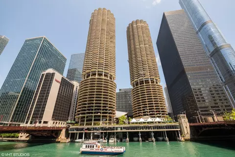 300 N State St #3728, Chicago, IL 60654