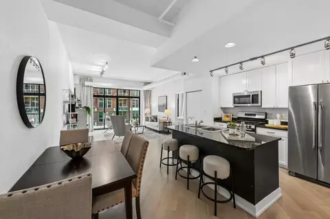 Dining - 920 W Madison St #7D, Chicago, IL 60607 photo 2 of 2
