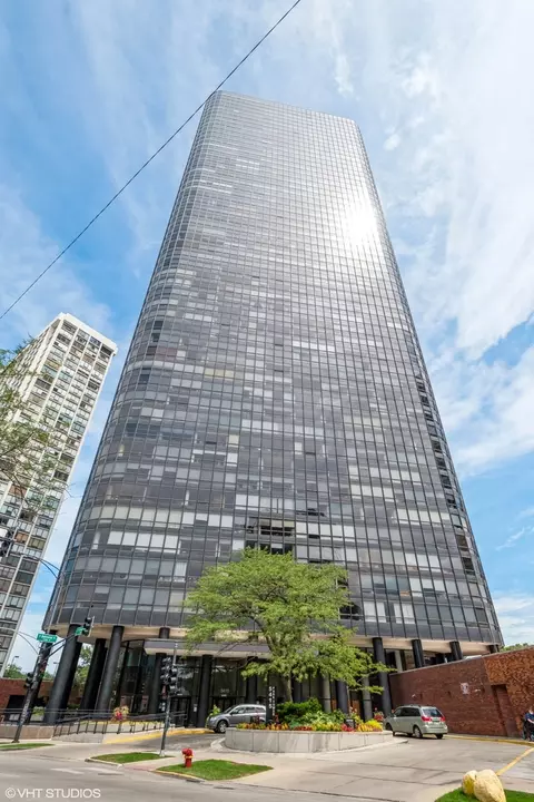 5415 N Sheridan Rd #2406-07, Chicago, IL 60640