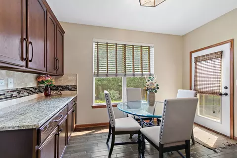 Kitchen - 1871 Cooper Ln, Algonquin, IL 60102 photo 5 of 6