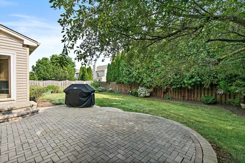 Exterior - 1871 Cooper Ln, Algonquin, IL 60102 photo 4 of 4