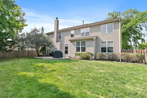 Exterior - 1871 Cooper Ln, Algonquin, IL 60102 photo 2 of 4