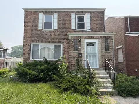 Exterior - 8545 S Euclid Ave, Chicago, IL 60617 photo 3 of 4