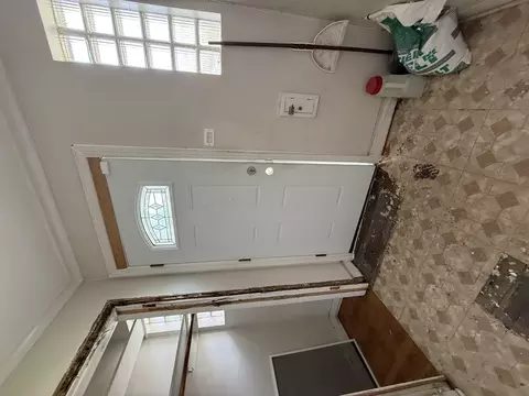 Entry Way - 8545 S Euclid Ave, Chicago, IL 60617 photo 1 of 4