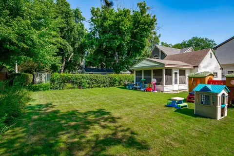 Exterior - 324 N Highview Ave, Elmhurst, IL 60126 photo 7 of 7