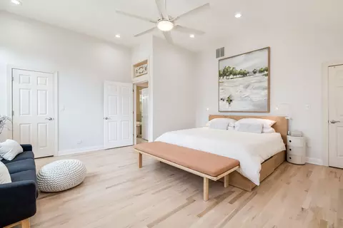 Bedroom - 324 N Highview Ave, Elmhurst, IL 60126 photo 1 of 2