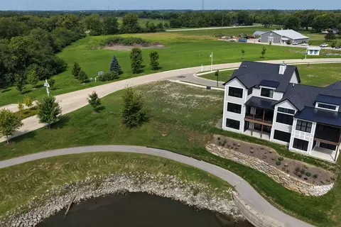 1 Beech Tree Pl, Ottawa, IL 61350 photo 8