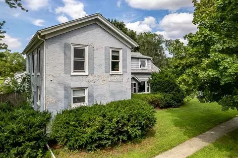 Exterior - 5602 Harrison St, Roscoe, IL 61073 photo 2 of 4