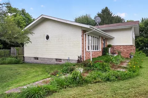 Exterior - 7060 Jacobs Rd, Macon, IL 62544 photo 2 of 3