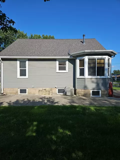 Other - 708 Henry St, Peru, IL 61354 photo 1 of 9