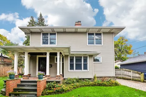 415 Douglas Ave, Waukegan, IL 60085