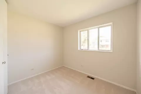 465 Westview St, Hoffman Estates, IL 60169 photo 8