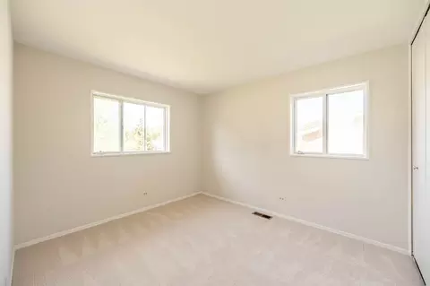 465 Westview St, Hoffman Estates, IL 60169 photo 7
