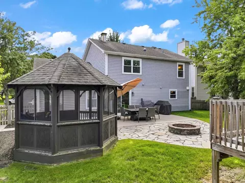 Exterior - 1340 Northgate Dr, Bartlett, IL 60103 photo 7 of 7