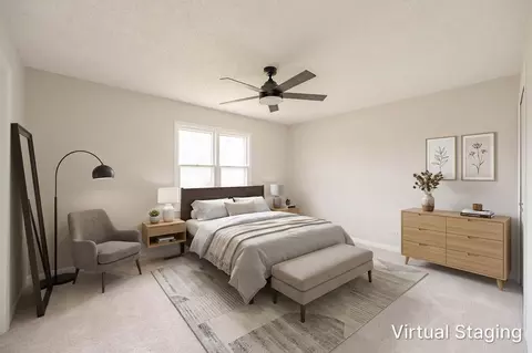 Bedroom - 1795 Kent Rd, Hoffman Estates, IL 60169 photo 1 of 4