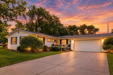 225 Forest Park Pl, Ottawa, IL 61350